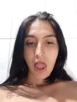 single mother indecent online show from 12-04-25, 01:15