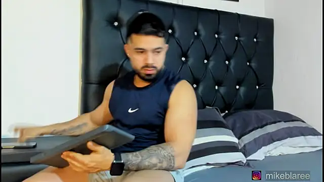 mikeblaree online show from 02-10-26, 10:25