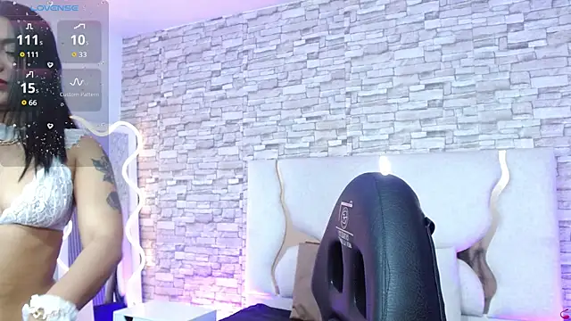 Snapshot of Gaby_tay1 chatting on 11-14-25, 07:45 Gaby tay1 online show from 11-14-25, 07:45