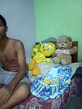 Snapshot of jr121221 chatting on 02-14-25, 02:28 jr121221 online show from 02-14-25, 02:28