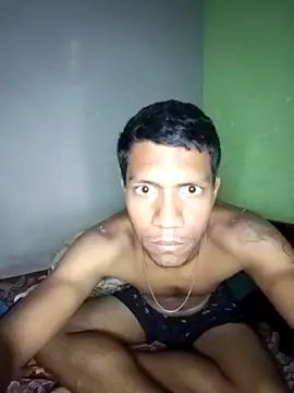 Snapshot of jr121221 chatting on 02-17-25, 07:15 jr121221 online show from 02-17-25, 07:15