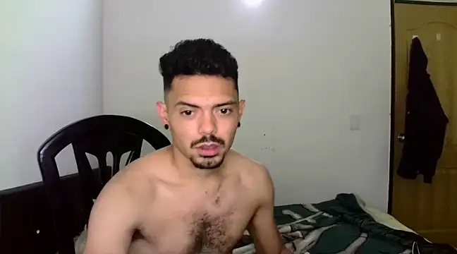 Snapshot of chocolatino16 chatting on 02-07-25, 08:55 chocolatino16 online show from 02-07-25, 08:55