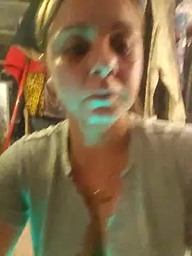 ShysluutGia online show from 12-22-25, 04:20