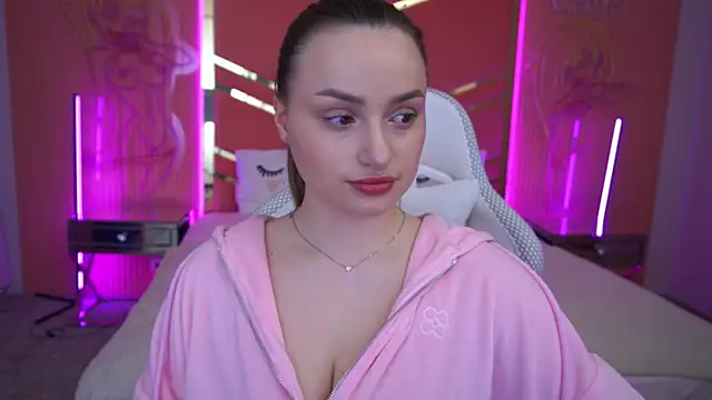 Snapshot of LindsieGreyy chatting on 03-20-25, 07:25 LindsieGreyy online show from 03-20-25, 07:25