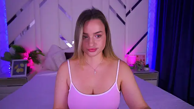 Snapshot of LindsieGreyy chatting on 09-27-25, 06:07 LindsieGreyy online show from 09-27-25, 06:07