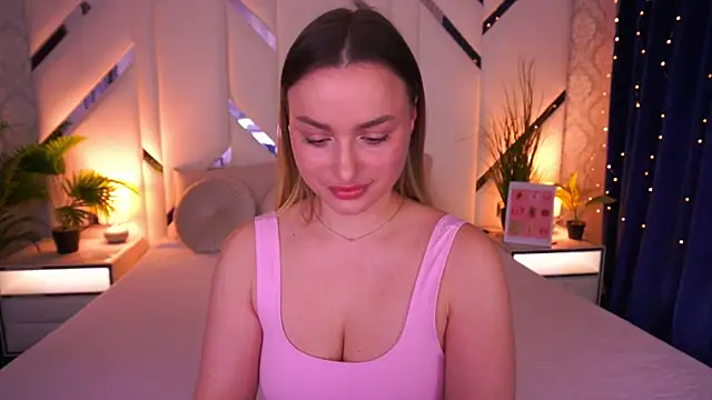 Snapshot of LindsieGreyy chatting on 02-24-26, 08:34 LindsieGreyy online show from 02-24-26, 08:34