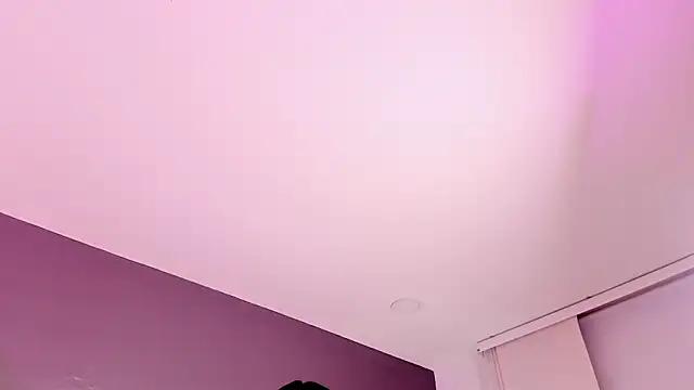 Mia cm online show from 02-18-26, 08:05