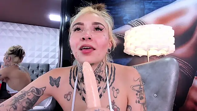 miss   angel online show from 02-12-25, 09:01