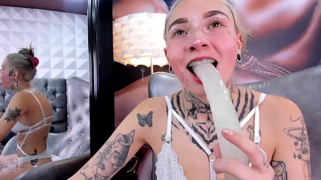 miss   angel online show from 02-20-25, 06:35