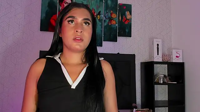 Snapshot of Selena_fox7 chatting on 10-28-25, 04:16 Selena fox7 online show from 10-28-25, 04:16