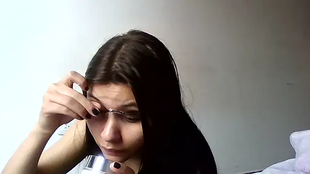 CHLOE ISABELL online show from 04-13-26, 04:56