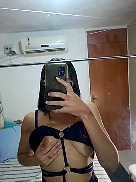 Snapshot of JuliaSalvaa chatting on 03-04-25, 06:18 JuliaSalvaa online show from 03-04-25, 06:18