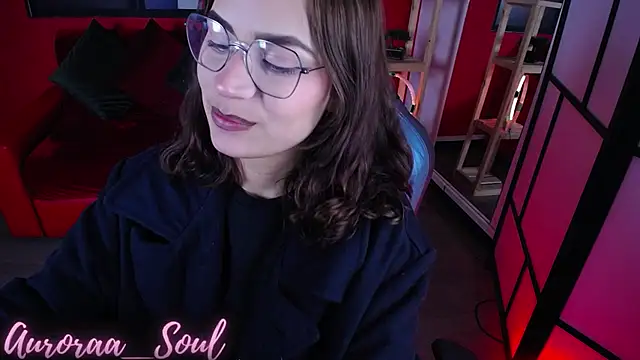 Snapshot of Auroraa_soul chatting on 10-15-25, 12:49 Auroraa soul online show from 10-15-25, 12:49