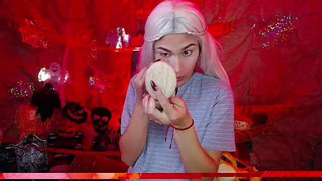 Snapshot of Auroraa_soul chatting on 10-24-25, 01:18 Auroraa soul online show from 10-24-25, 01:18