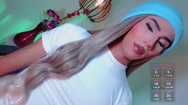 Snapshot of emelly_horny_ chatting on 02-07-26, 07:28 emelly horny online show from 02-07-26, 07:28