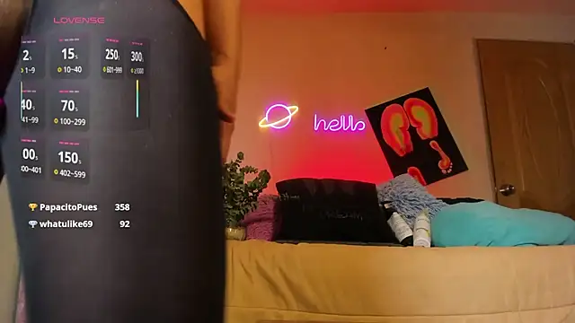 Snapshot of Maryybellax chatting on 03-15-25, 02:46 Maryybellax online show from 03-15-25, 02:46