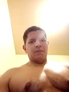 Snapshot of machoactivo1 chatting on 02-16-25, 09:26 machoactivo1 online show from 02-16-25, 09:26