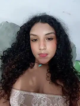 Snapshot of Majo_BigTits chatting on 11-23-25, 09:53 Majo BigTits online show from 11-23-25, 09:53