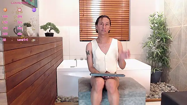 Georgina Palacios  online show from 02-25-25, 06:58