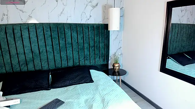 Georgina Palacios  online show from 09-17-25, 07:48