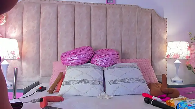 Snapshot of BrithanyParker_ chatting on 02-20-26, 04:53 BrithanyParker online show from 02-20-26, 04:53