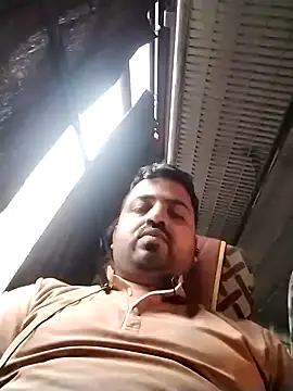 Snapshot of Vij717 chatting on 02-10-25, 12:39 Vij717 online show from 02-10-25, 12:39