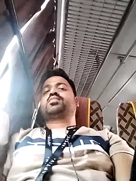 Snapshot of Vij717 chatting on 02-20-25, 12:25 Vij717 online show from 02-20-25, 12:25