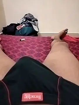 Snapshot of Vij717 chatting on 02-26-25, 12:38 Vij717 online show from 02-26-25, 12:38