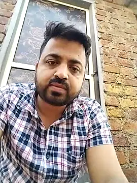 Snapshot of Vij717 chatting on 03-15-25, 10:35 Vij717 online show from 03-15-25, 10:35