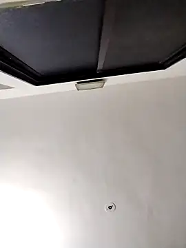 Snapshot of Vij717 chatting on 09-08-25, 10:53 Vij717 online show from 09-08-25, 10:53