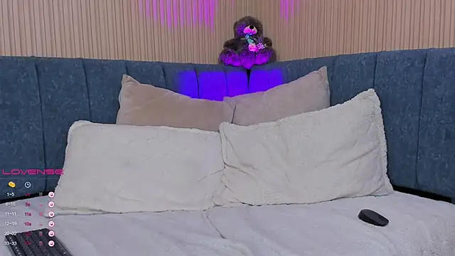 elizabeth 20 online show from 03-22-25, 10:26