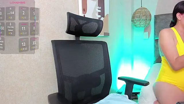 elizabeth 20 online show from 10-21-25, 06:52