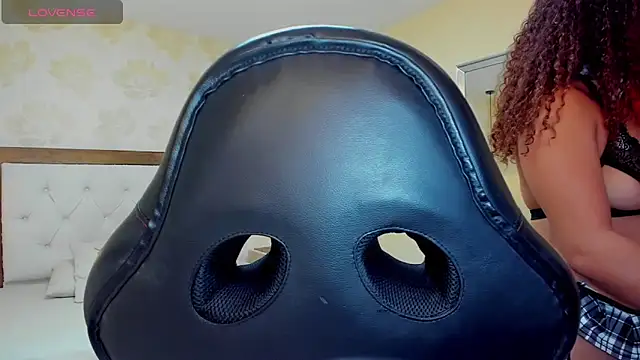 MELINAMARTINS online show from 02-15-25, 07:39