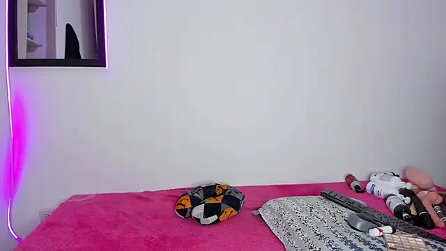 MELINAMARTINS online show from 03-24-26, 08:25