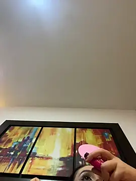 ValentinaOrtiz3 online show from 12-19-25, 12:50