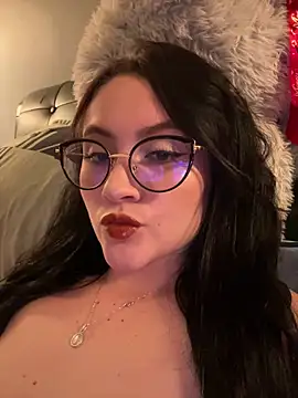 ValentinaOrtiz3 online show from 03-06-26, 12:07