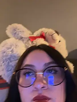 ValentinaOrtiz3 online show from 04-10-26, 11:53