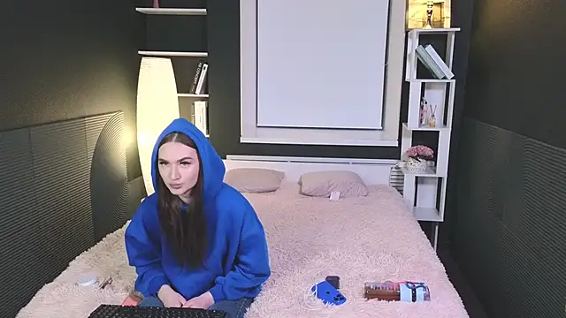 FeliceAldridge online show from 02-15-25, 09:15