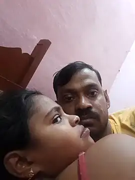 Snapshot of Hot_couple493 chatting on 02-10-25, 12:41 Hot couple493 online show from 02-10-25, 12:41