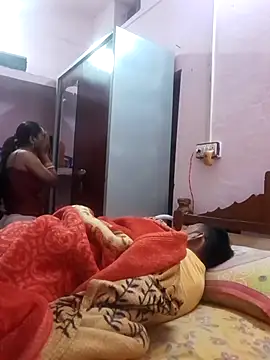 Snapshot of Hot_couple493 chatting on 02-24-25, 08:14 Hot couple493 online show from 02-24-25, 08:14