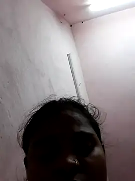 Snapshot of Hot_couple493 chatting on 03-21-25, 07:24 Hot couple493 online show from 03-21-25, 07:24