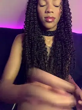 Snapshot of Mirellysbs1 chatting on 03-18-26, 04:26 Mirellysbs1 online show from 03-18-26, 04:26