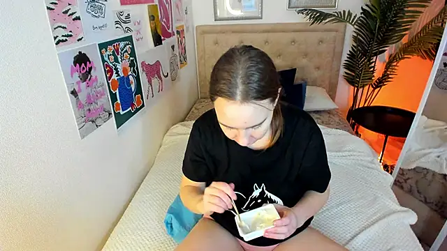 Lika 0ne online show from 02-16-26, 12:23