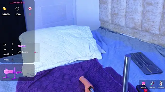 Snapshot of lanna_brunette chatting on 03-20-25, 06:53 lanna brunette online show from 03-20-25, 06:53