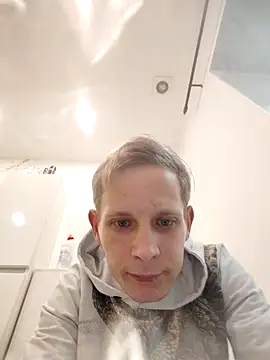 Kamilll94xh online show from 11-16-25, 05:51