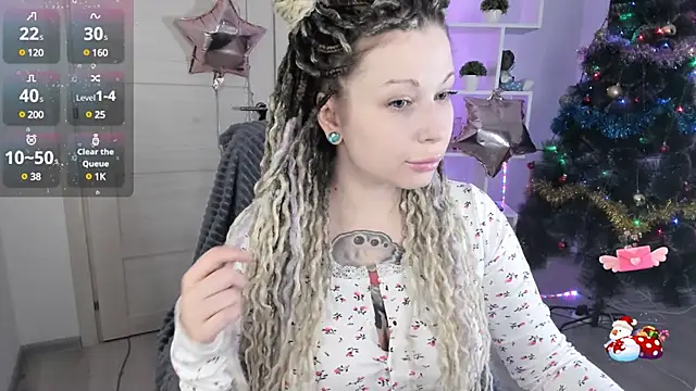 Snapshot of HoneySallyMoore chatting on 12-27-24, 07:57 HoneySallyMoore online show from 12-27-24, 07:57