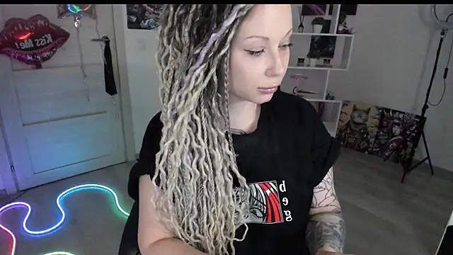 HoneySallyMoore online show from 04-04-26, 08:06