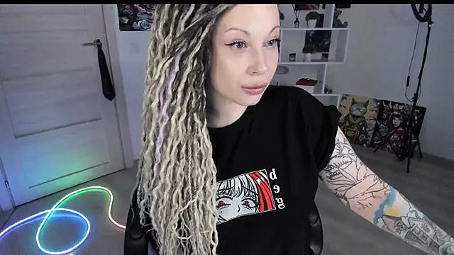 HoneySallyMoore online show from 04-25-26, 01:52