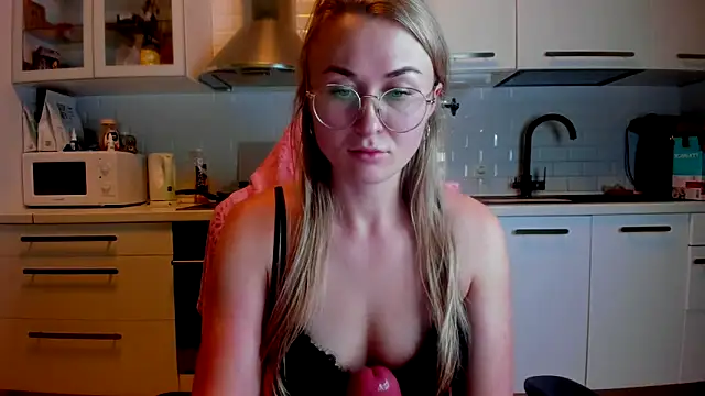 your Goddess Eva online show from 10-27-25, 05:50