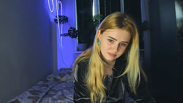 Alexa Pirs online show from 02-10-25, 01:01